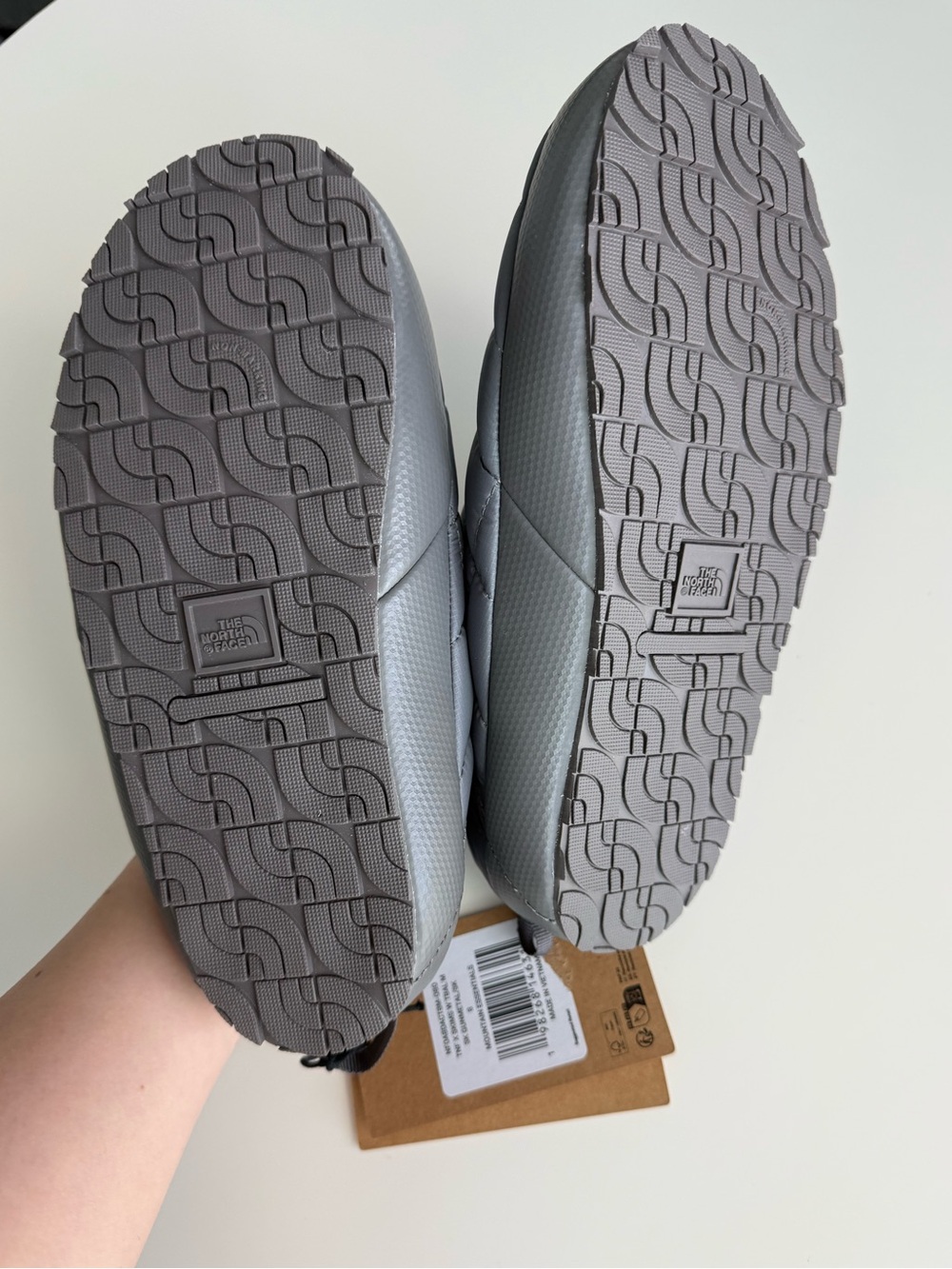 NEW The North Face X SKIMS Thermoball Mules Women Size 8 - Picture 4 of 4